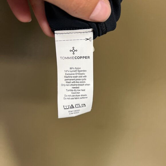 NWT Tommie Copper Women's Shoulder Support Shirt - Picture 10 of 10